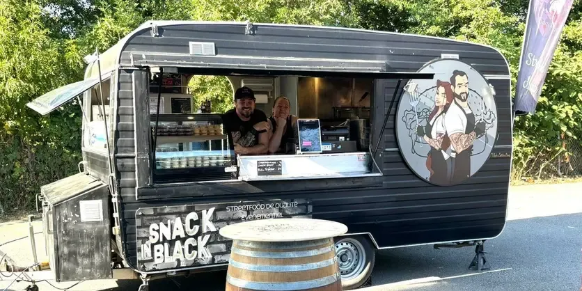 SnackinBlack