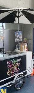Triporteur à glaces 