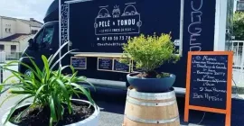 Chez Pelé et Tondu 