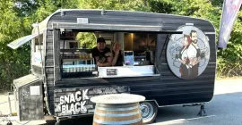 SnackinBlack