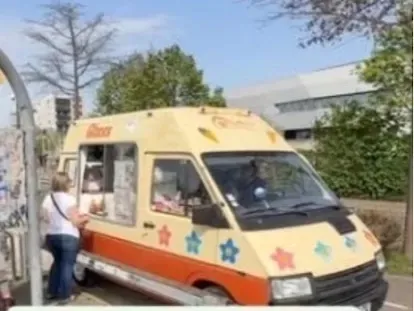 Camion à glaces