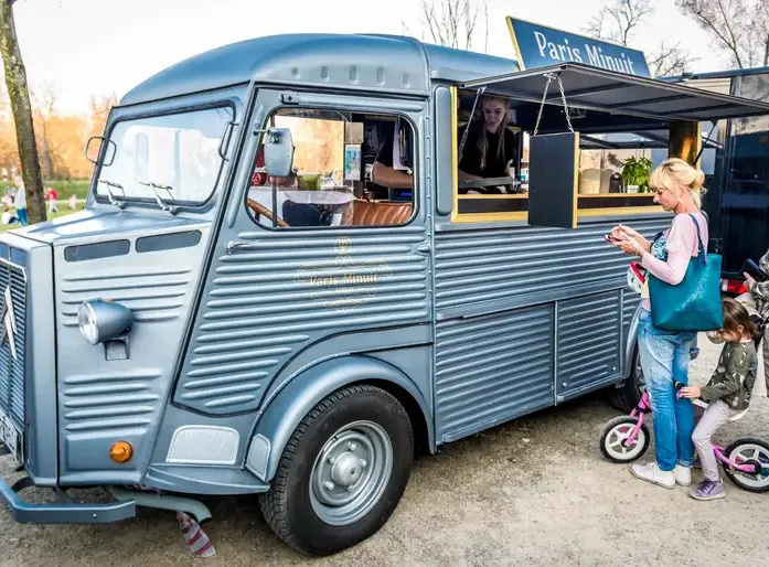 Un food truck à son emplacement
